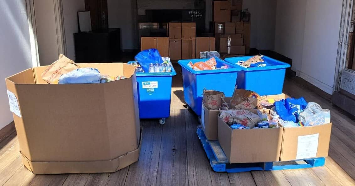 IMPACT of Southern Arizona volunteers preparing and delivering meals for Oro Valley seniors